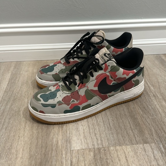 EUC Nike AF 1 Duck Camo - Picture 2 of 5